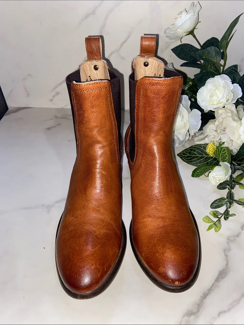 FRYE Men's Brown Leather Chelsea-Style Chukka Boots Size 8.5 or Women’s 10 appro